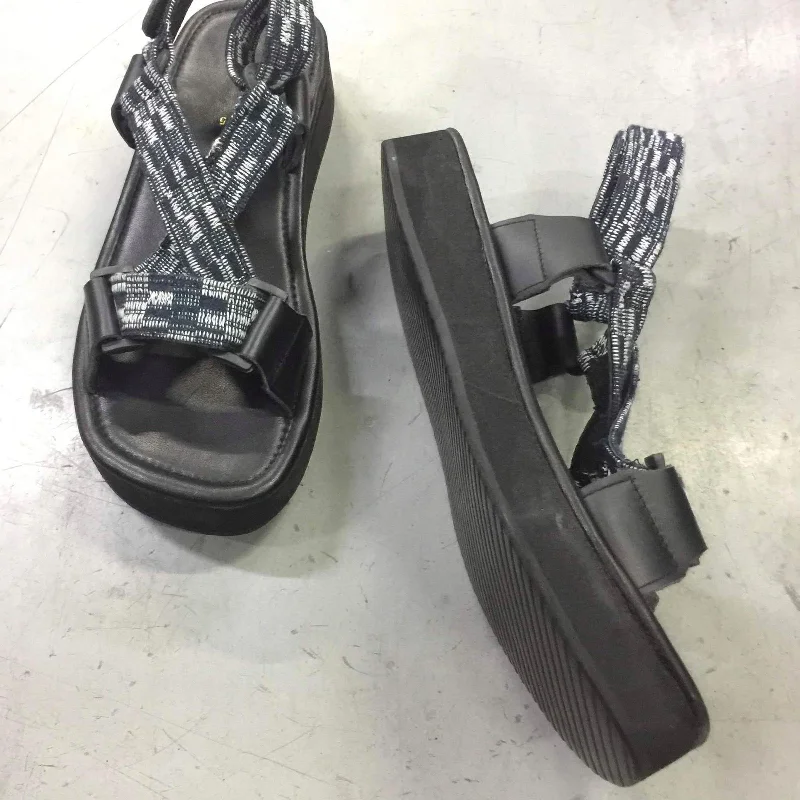 Men's sandals with a pointed toe for a stylish look Platform Sandals
