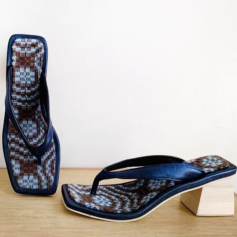 Men's sandals with a rubber sole for traction Hugis Block Heels