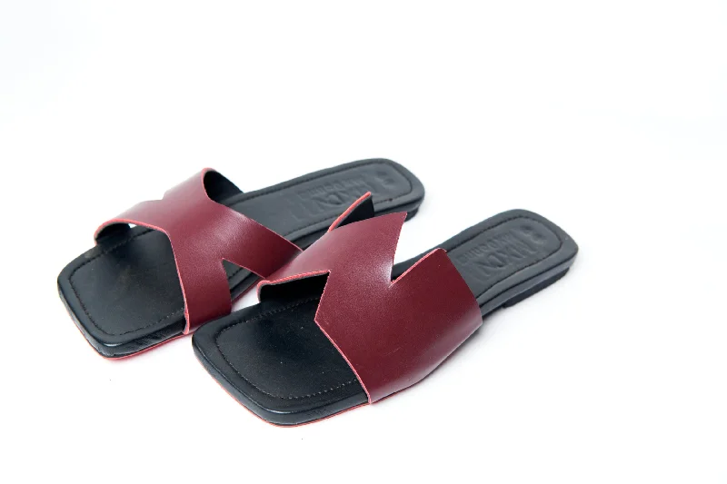 Waterproof men's sandals for water activities Maxine Burgundy Leather Sandal