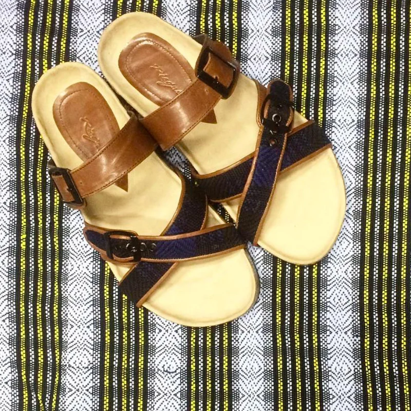 Men's sandals with a contrast stitching detail Tivo Sandals