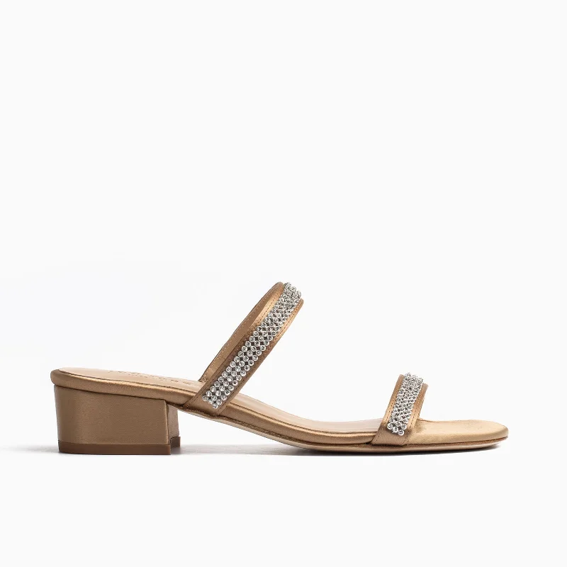 Men's sandals with a rubber sole for traction Suarca Sandal