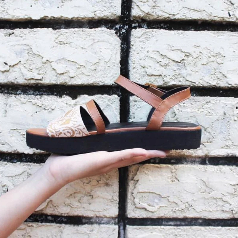 Men's sandals in a neutral color like black or brown Kyla Sandals