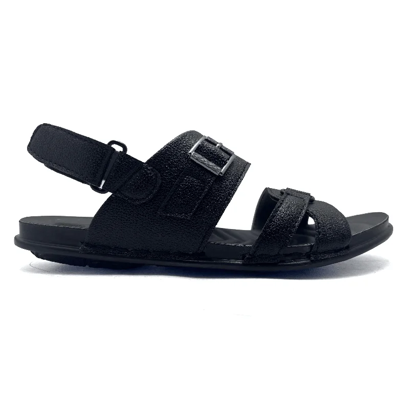 Men's sandals with a decorative buckle or charm Black Casual Sandal