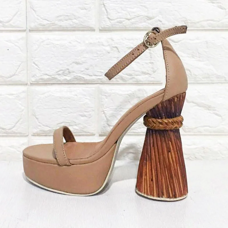 Men's sandals with a leather lining for comfort Slim Solidarity Carved Heels