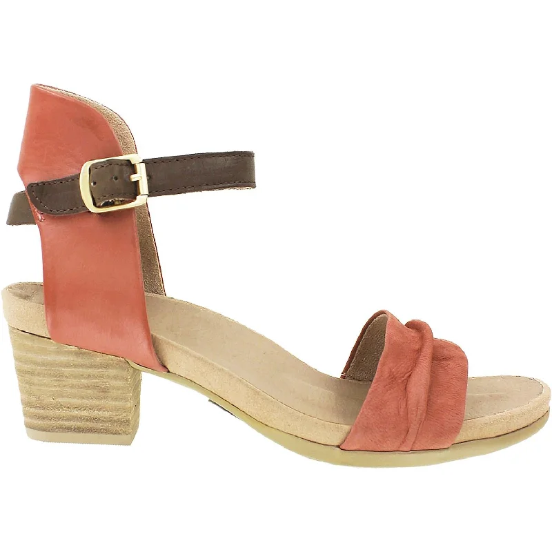 Men's sandals with a perforated leather upper for ventilationWomen's Earth Symphony Red/Bark Nubuck/Leather