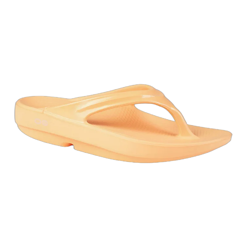 Flip - flop style men's sandals for beach wearWomen's Oolala Sandal
