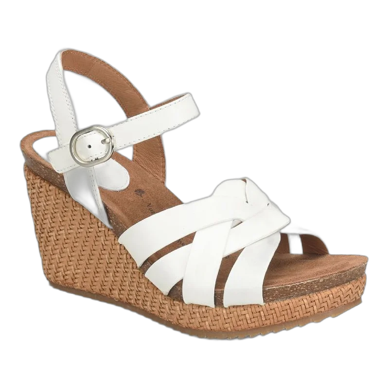 Men's sandals with a contrast stitching detailCarlana