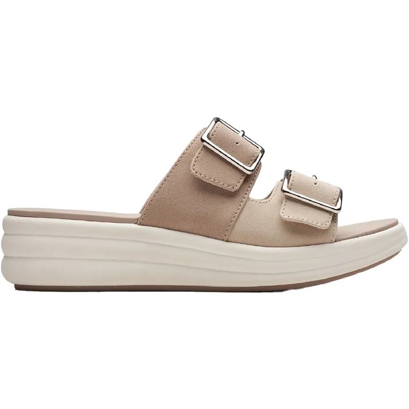 Men's sandals with a stretchy strap for a better fitWomen's Clarks CS Drift Buckle Sand Combi Synthetic