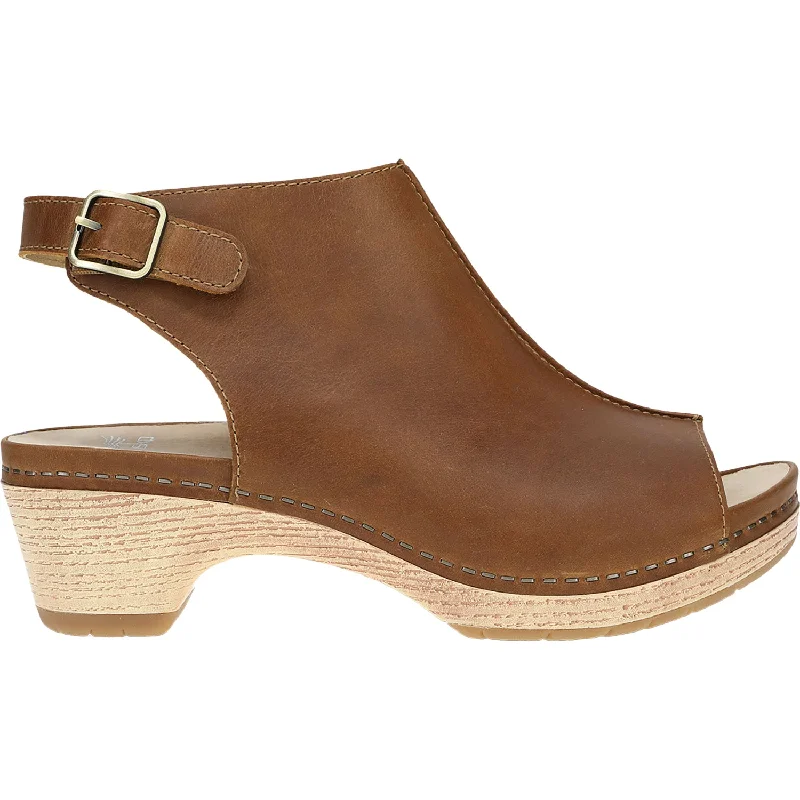 Men's sandals with a flexible sole for easy movementWomen's Dansko Lizzy Tan Oiled Pull Up Leather