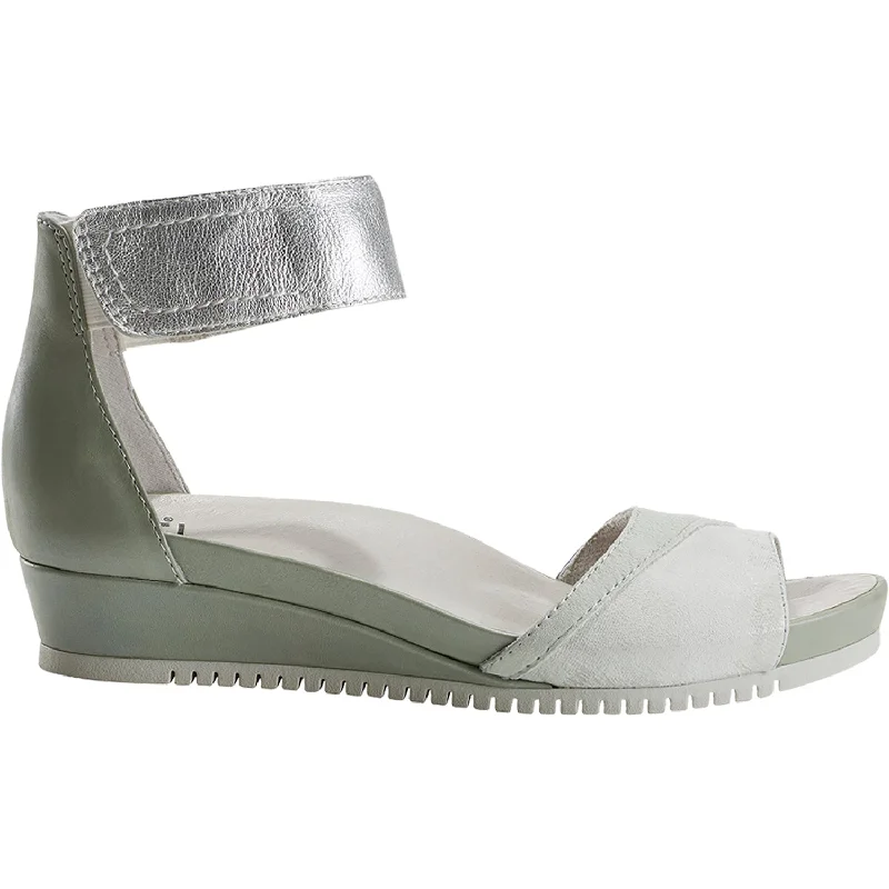 Men's sandals with a decorative buckle or charmWomen's Earth Sagittarius Silver Leather