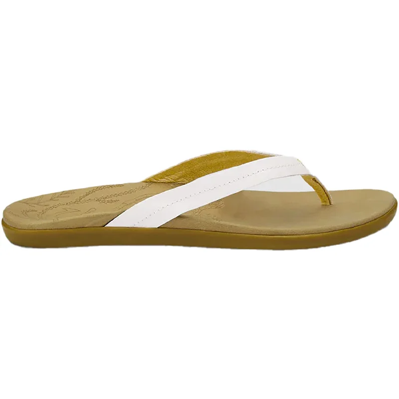 Men's leather sandals with an adjustable strapWomen's Olukai Honu Bright White/Golden Sand Leather