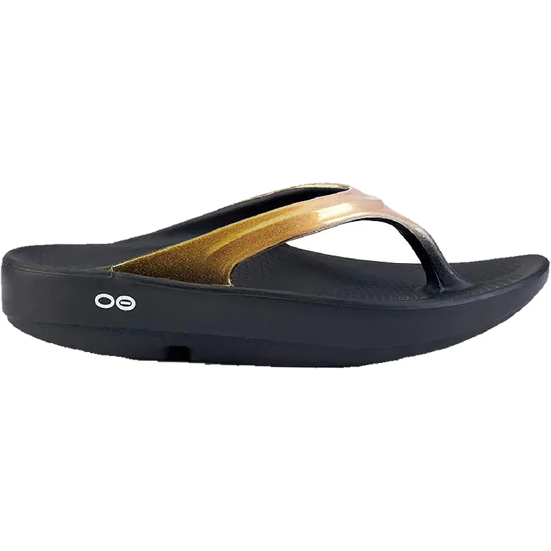 Men's sandals with a flexible sole for easy movementWomen's OOFOS OOlala Luxe Macchiato Synthetic