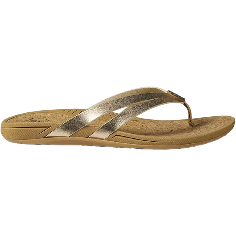 Men's sandals with a perforated leather upper for ventilationWomen's Reef Pacific Joy Golden Hour Synthetic