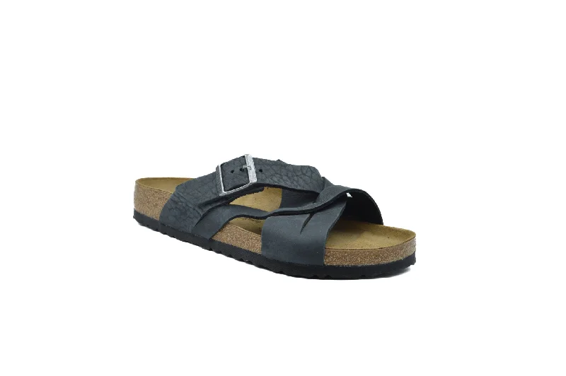 Men's sandals with a buckle closureBIRKENSTOCK Lugano