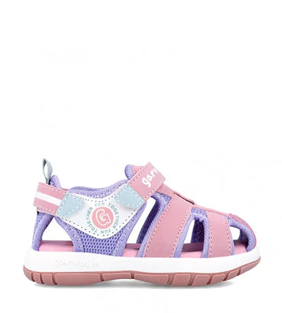 Men's sandals with a stretchy strap for a better fitAGATHA RUIZ CLOSED TOE 242815