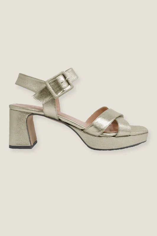 Men's leather sandals with an adjustable strapMetallic Platform Heels | Champagne
