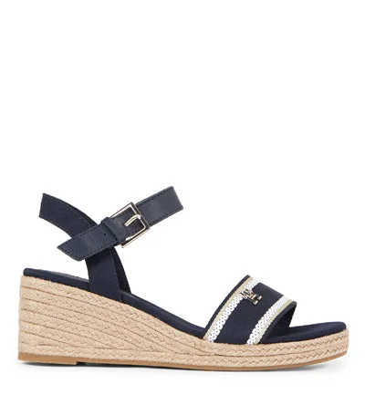Men's sandals with a stretchy strap for a better fitTOMMY HILFIGER WEDGE SANDAL NAVY 24 Men's sandals with a stretchy strap for a better fitTOMMY HILFIGER WEDGE SANDAL NAVY 24