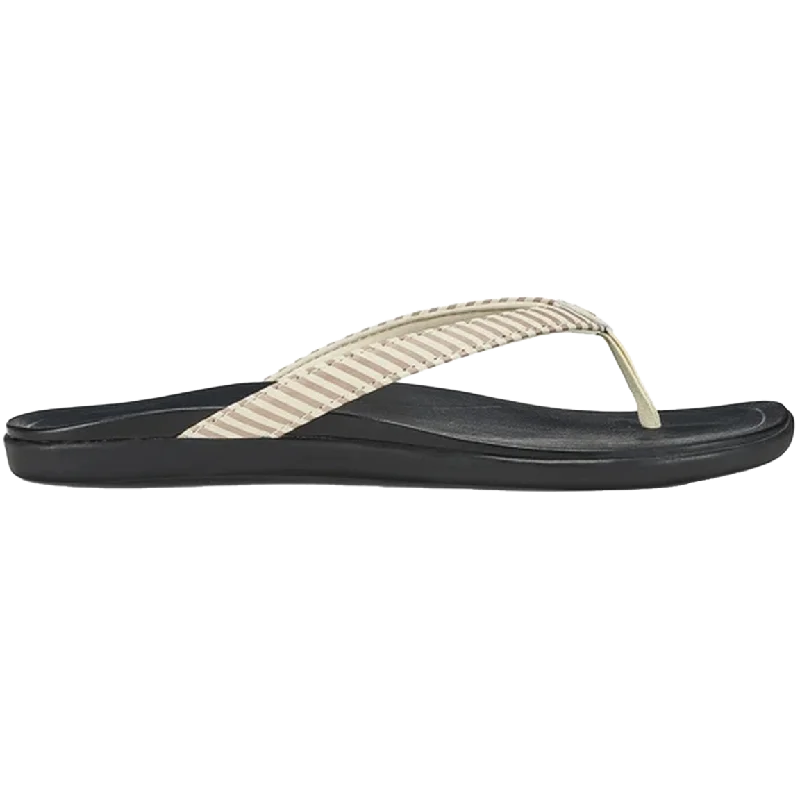 Men's sandals with a contrast stitching detailWomen's Ho'opio