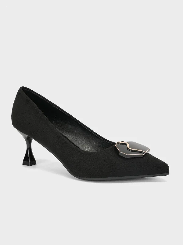 Men's sandals with a padded heelWomens "MENTIU" Pointy Toe Courts