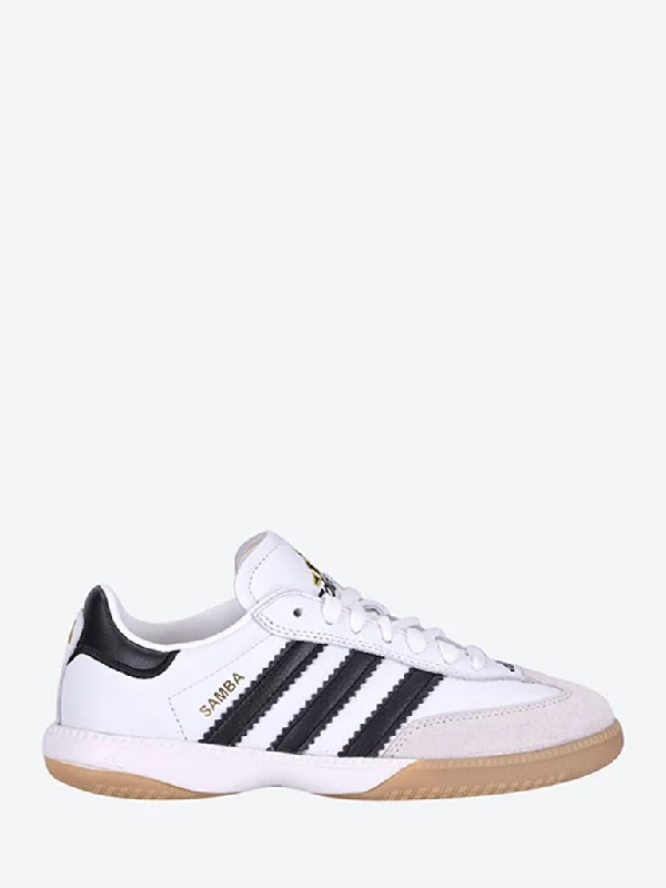 Men's classic white leather sneakers with black lacesSamba mn sneakers