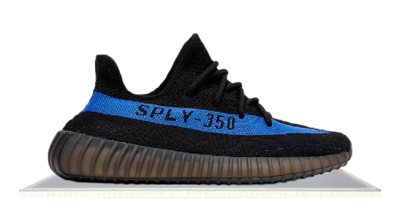 Men's multi - colored sneakers with a gradient effectYeezy Boost 350 V2 Dazzling Blue Men's multi - colored sneakers with a gradient effectYeezy Boost 350 V2 Dazzling Blue
