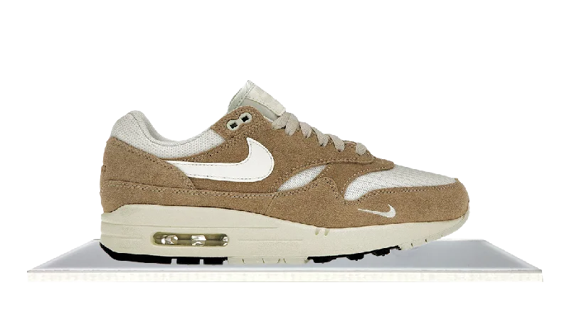 Men's narrow - width sneakers for a snug fitAir Max 1 Hangul Day (2023)