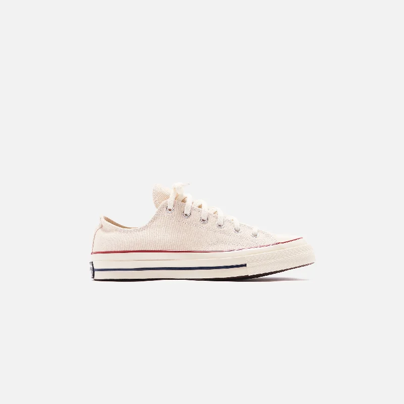 Men's track - and - field sneakers with a spike - compatible soleConverse Chuck Taylor '70 Ox - Parchment / Garnet / Egret