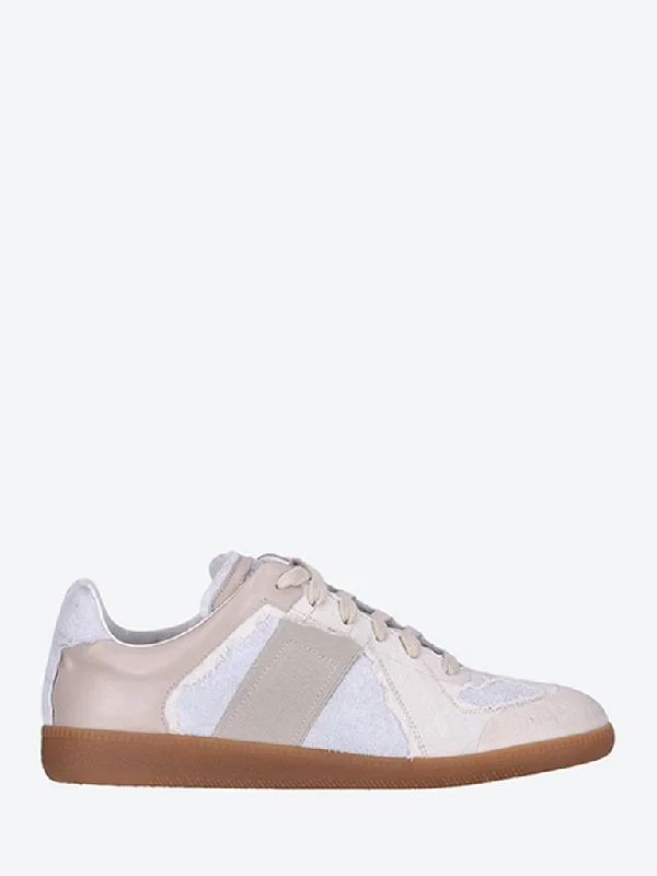 Men's multi - colored sneakers with a gradient effectReplica inside out leather sneakers Men's multi - colored sneakers with a gradient effectReplica inside out leather sneakers