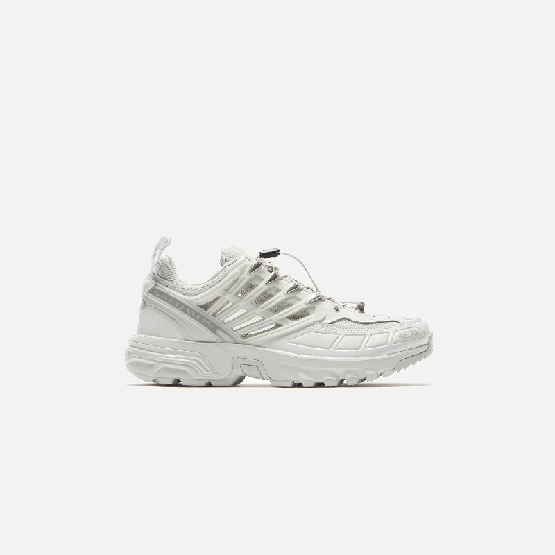Men's high - end luxury sneakers with hand - stitched detailsMM6 Maison Margiela x Salomon ACS Pro - Metal / Ghost Gray / Metal Men's high - end luxury sneakers with hand - stitched detailsMM6 Maison Margiela x Salomon ACS Pro - Metal / Ghost Gray / Metal