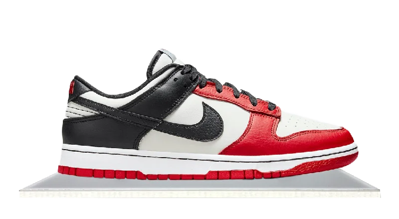 Men's wide - width sneakers for a comfortable fitDunk Low Chicago EMB 75th Anniversary