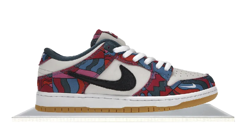 Men's soccer - inspired sneakers with a studded soleSB Dunk Low Parra "Abstract Art" Men's soccer - inspired sneakers with a studded soleSB Dunk Low Parra "Abstract Art"