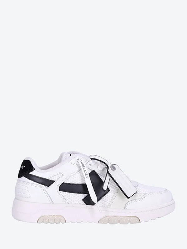 Men's athletic sneakers with a quick - dry liningSlim out of office sneakers