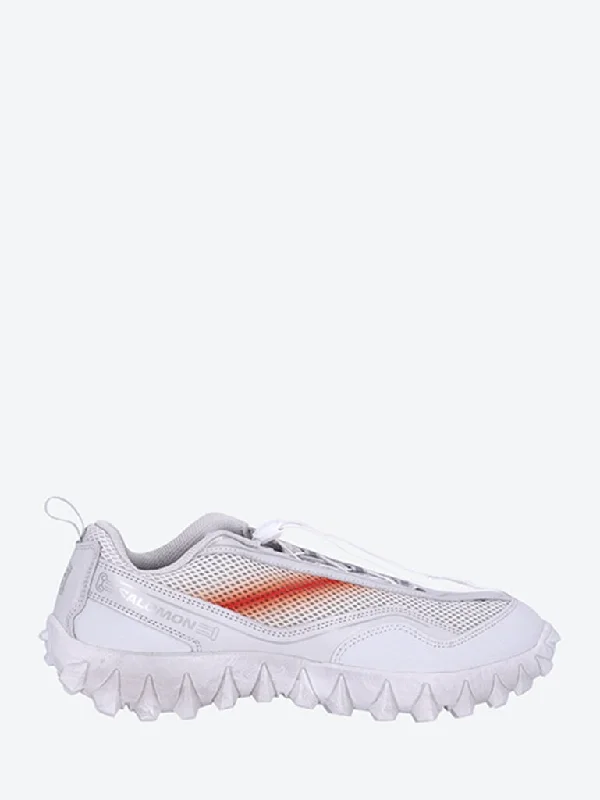 Men's classic white leather sneakers with black lacesSalomon x aries - Snowclog aries arise