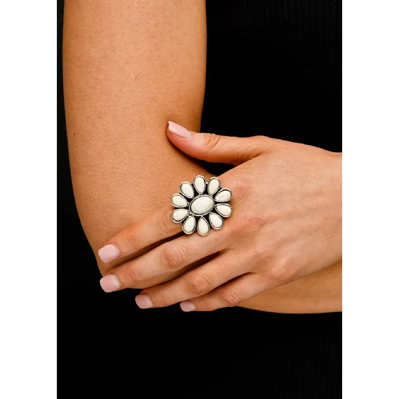 Men's western boots with a high - quality leather upper and a suede liningWest & Co. Ivory Flower Cluster Ring Men's western boots with a high - quality leather upper and a suede liningWest & Co. Ivory Flower Cluster Ring