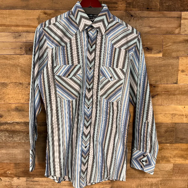 Men's western boots with a tooled leather design on the shaftMen's Wrangler Silver Edition Long Sleeve Western Snap Shirt-Blue Men's western boots with a tooled leather design on the shaftMen's Wrangler Silver Edition Long Sleeve Western Snap Shirt-Blue