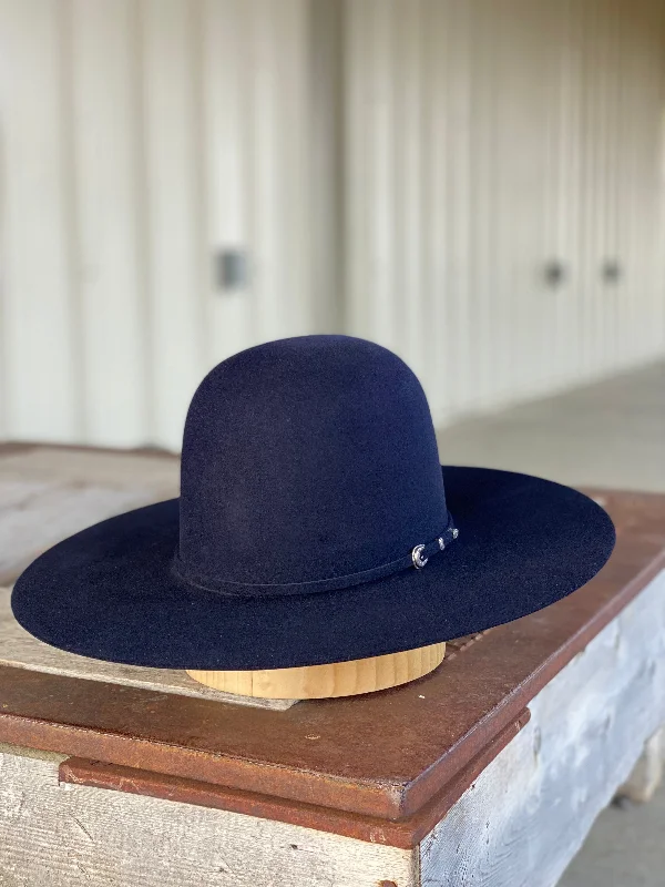 Men's western boots with a decorative inlay on the toe and heelRodeo King | 7X Navy Felt Cowboy Hat Men's western boots with a decorative inlay on the toe and heelRodeo King | 7X Navy Felt Cowboy Hat