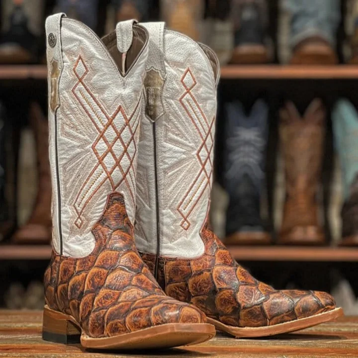 Men's western boots with a scalloped edge and a pull - on strapTanner Mark Women's Pistol Print Monster Fish Square Toe Boots Cognac TML207073 Men's western boots with a scalloped edge and a pull - on strapTanner Mark Women's Pistol Print Monster Fish Square Toe Boots Cognac TML207073
